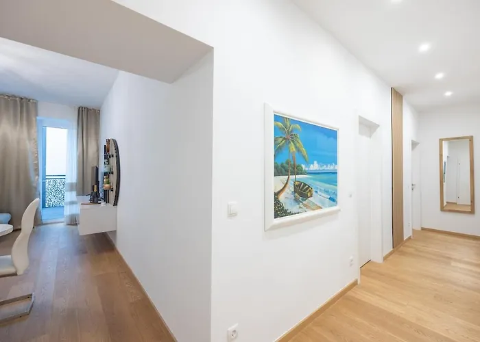 Versace Apartment Vienna